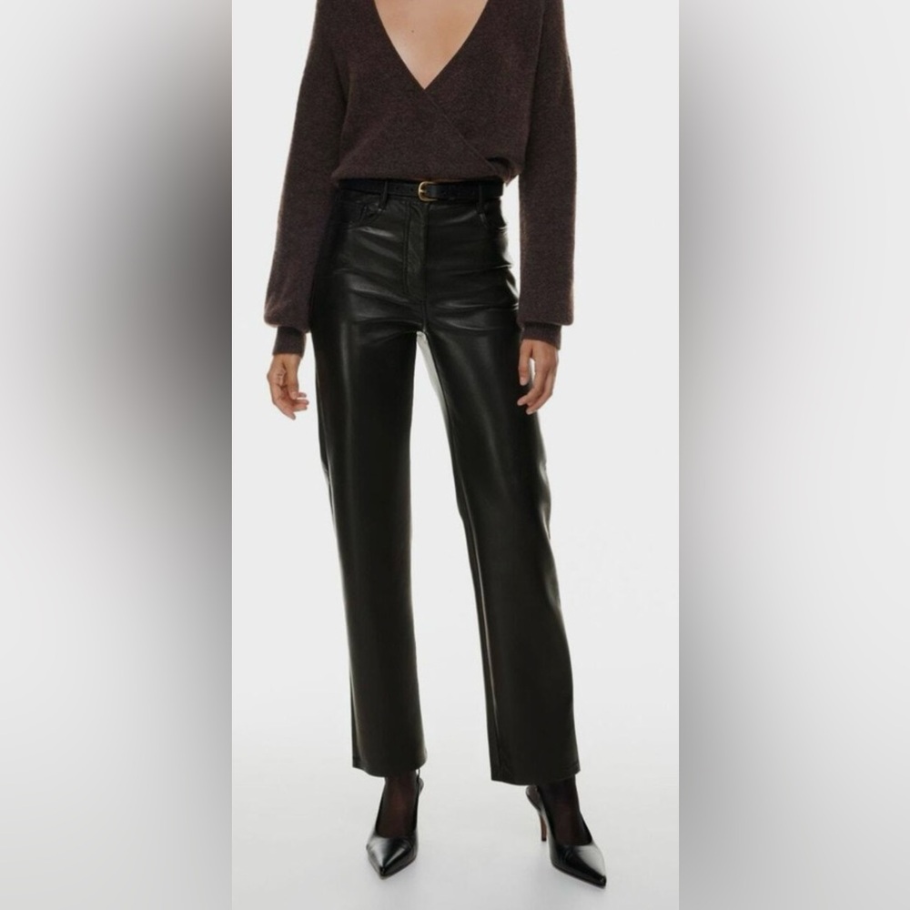 🔥EUC ARITZIA Wilfred The Melina Pant in Black Vegan Leather